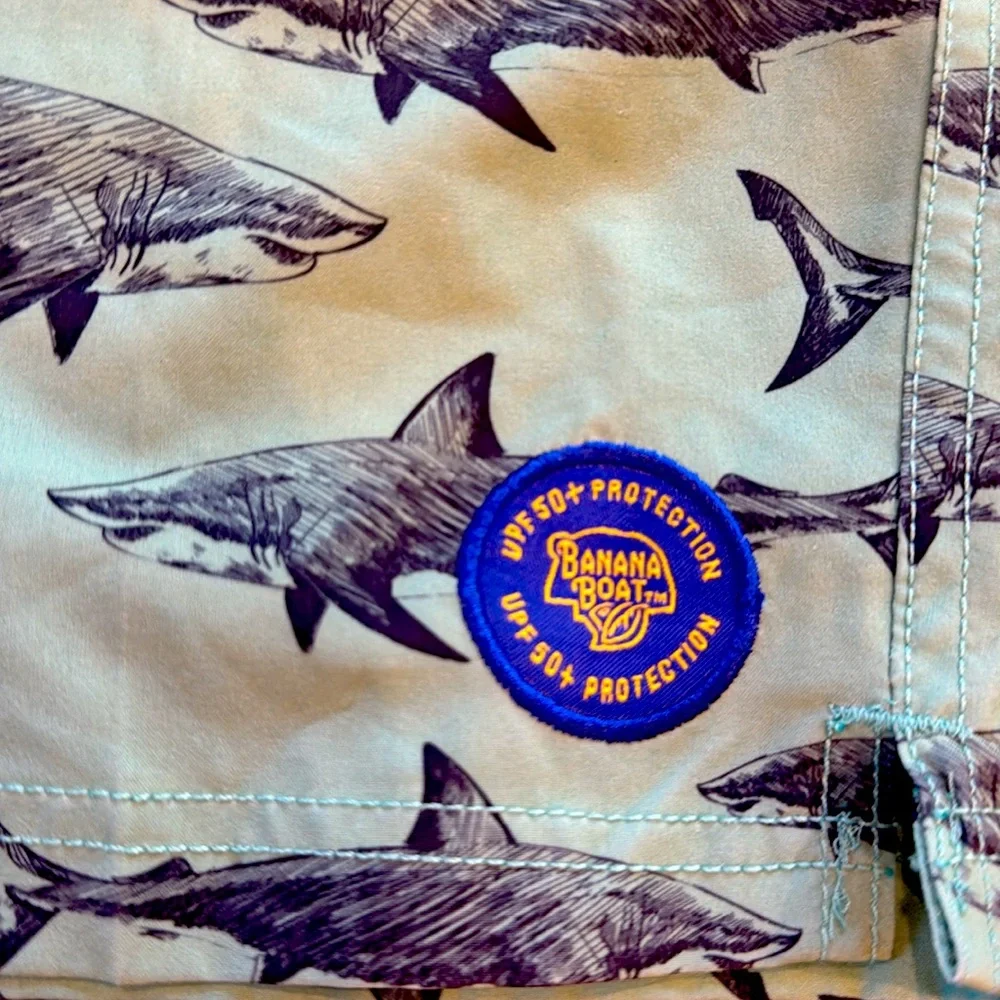 Banana Boat Shark Print Boys Swim Trunks Shorts Green Size Large Lined Pockets